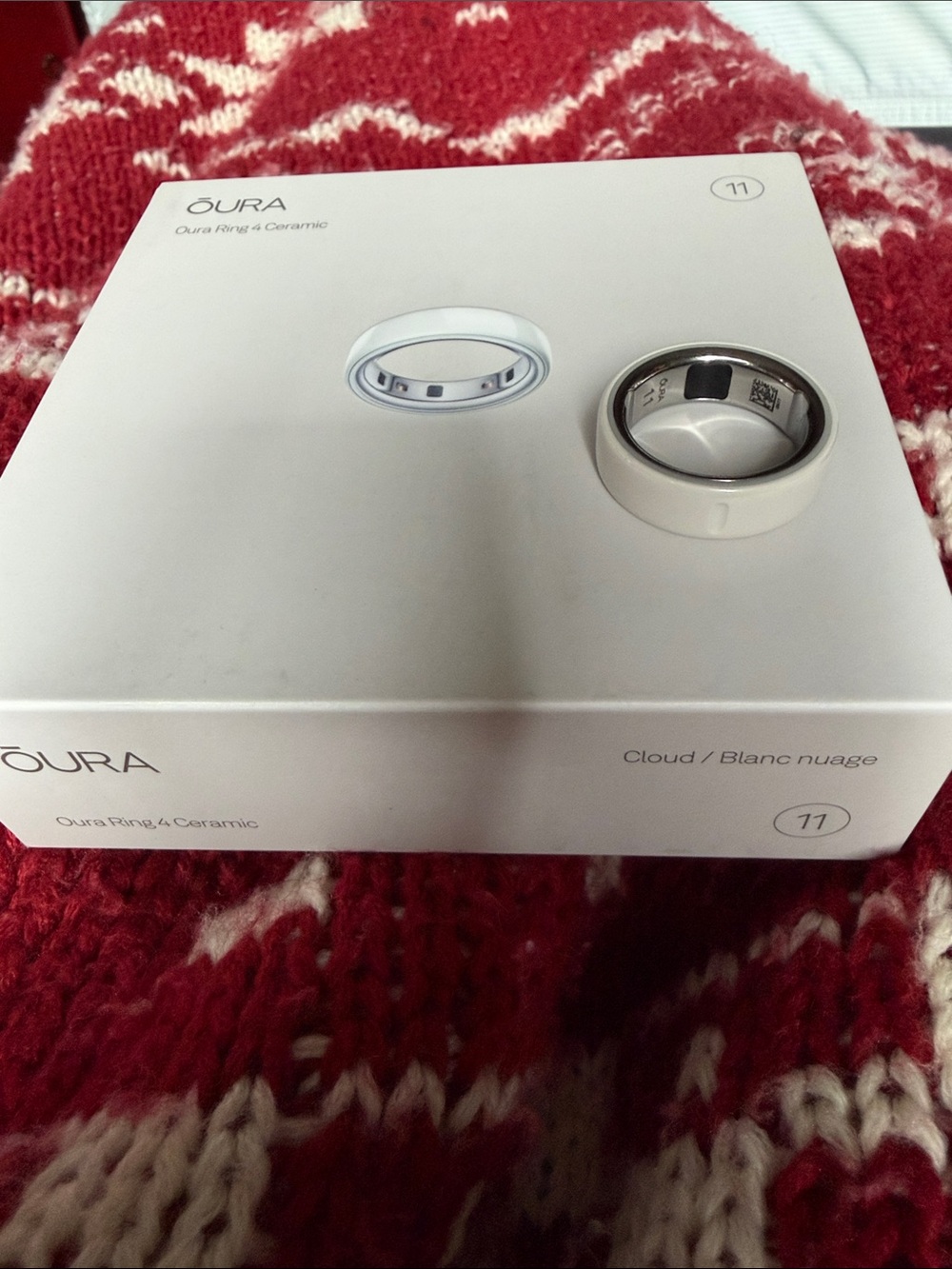 Oura White Ceramic Ring (white, silver) - Picture 4 of 5